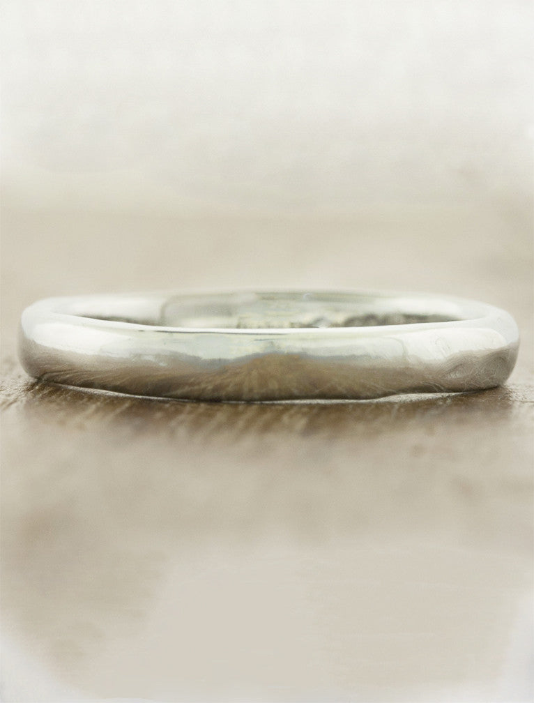 caption:Shown in platinum