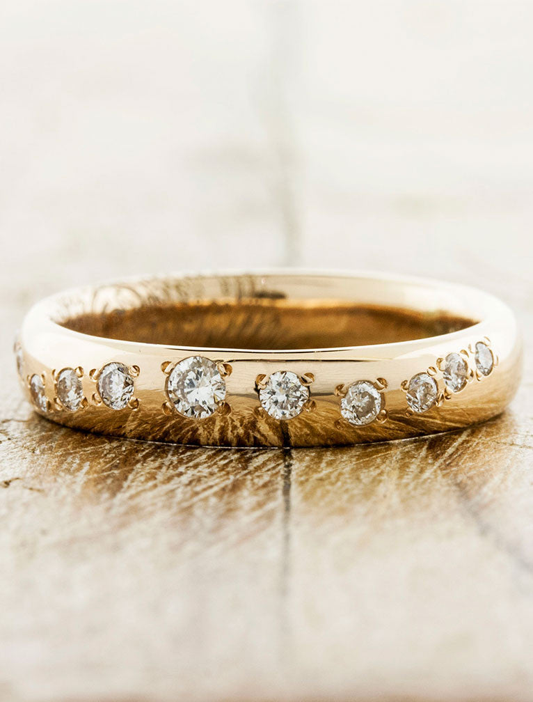 caption:14k rose gold in 4mm width, polished finish & smooth texture