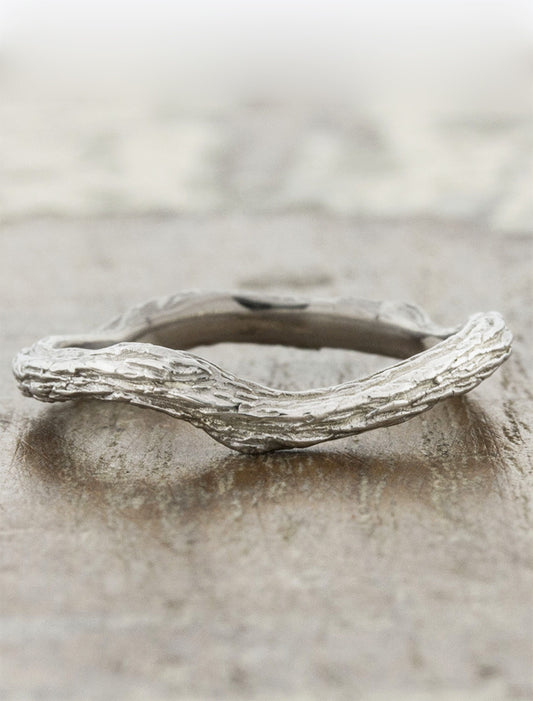 caption:Shown in platinum