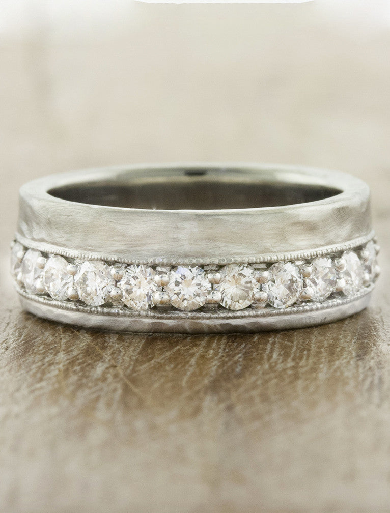 caption:Customized with hammer texture & brushed finish