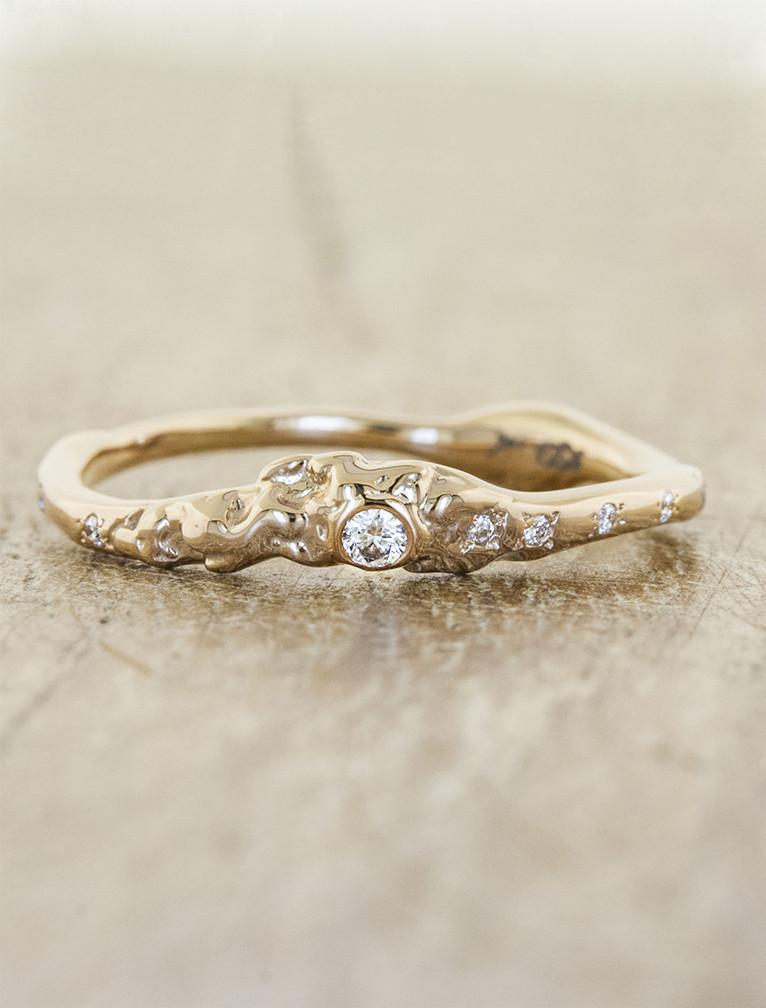 caption:Shown in 14k rose gold