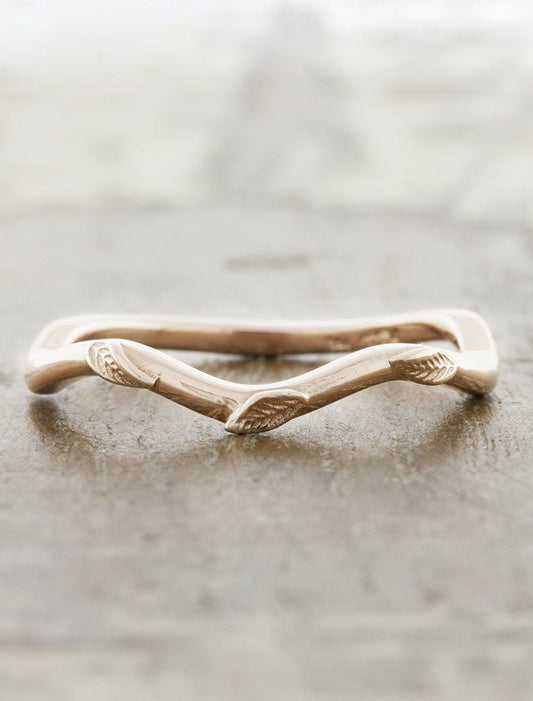 caption:Shown in 14k rose gold