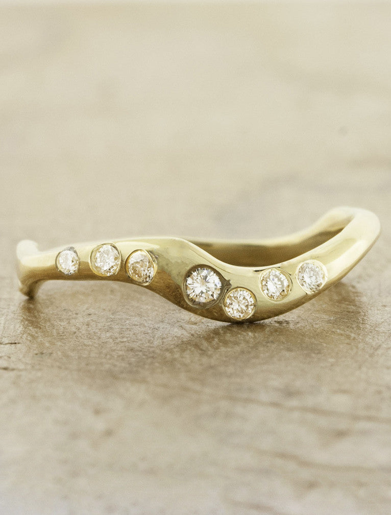 caption:Shown in yellow gold