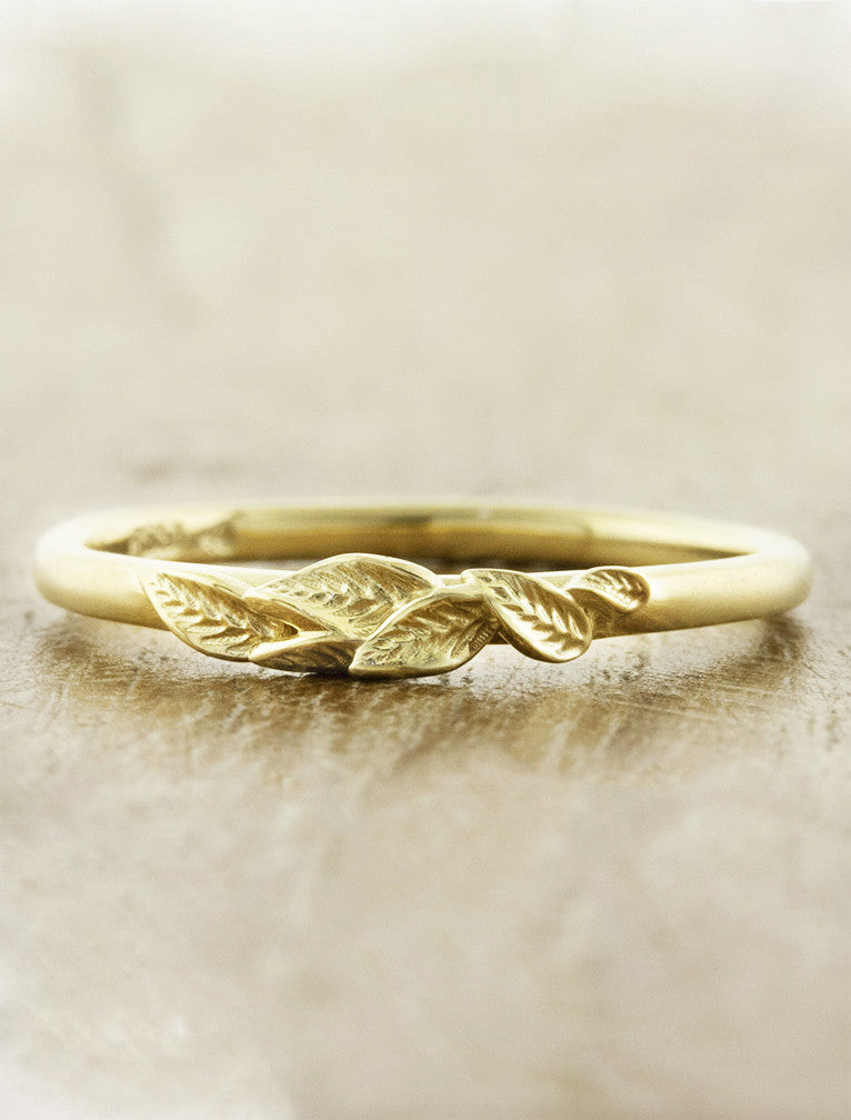caption:Shown in 1.6mm width in 14k yellow gold