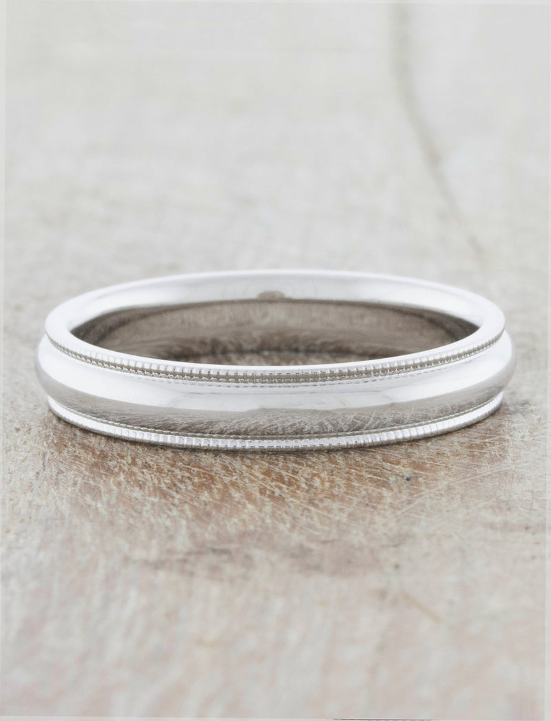 caption:Shown in platinum with polished finish