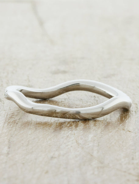 curved, wavy wedding ring - no diamond variation