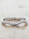 caption:Shown in platinum, no diamonds
