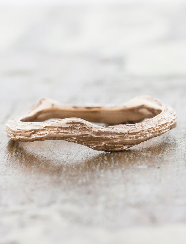 caption:Shown in 14k rose gold