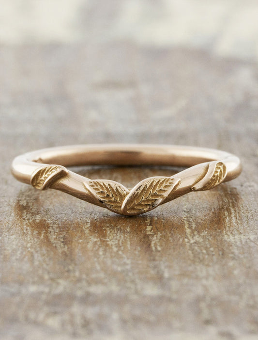 caption:Shown in 14k rose gold