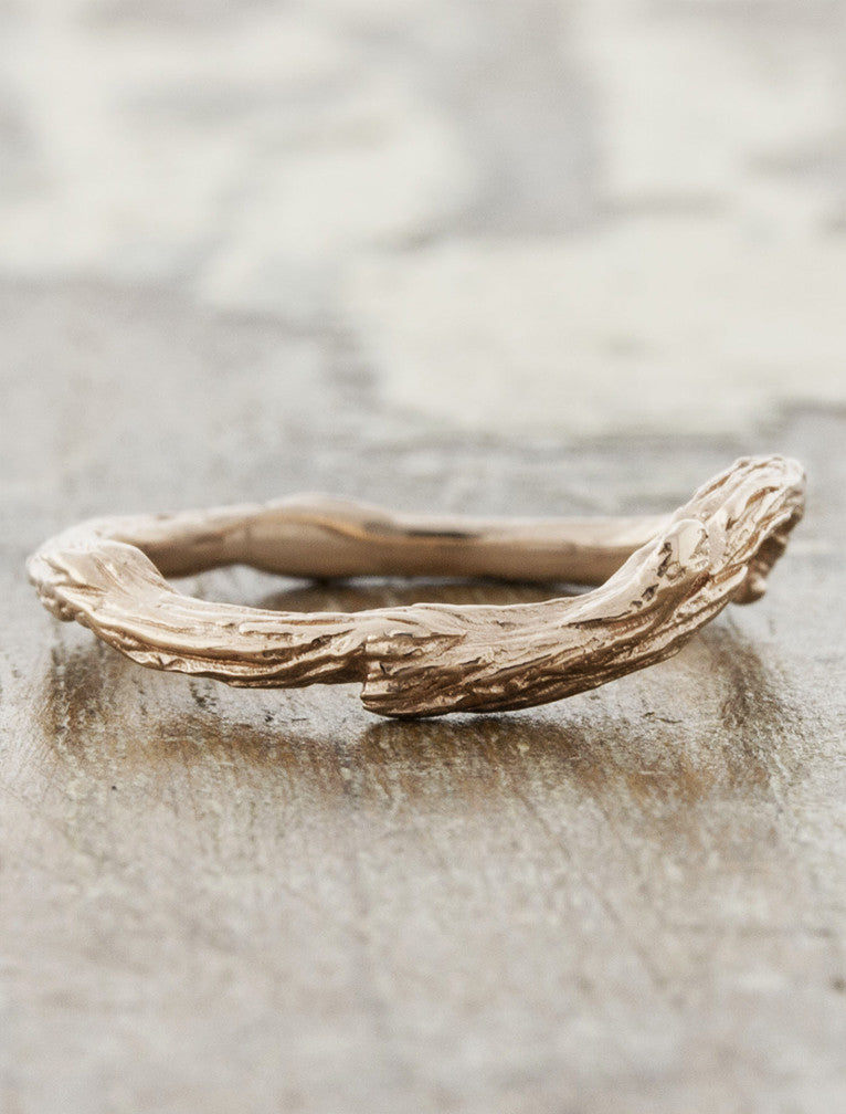caption:Shown in 14k rose gold