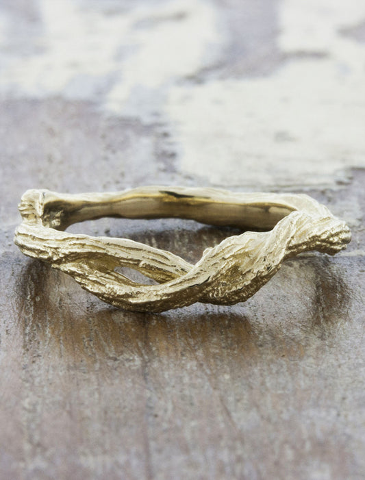 caption:Shown in 14k yellow gold