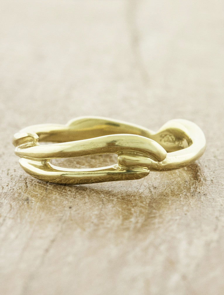 sculptural split shank organic shaped wedding band - yellow gold. caption:Shown in plain band option
