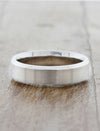 caption:Shown in 6mm with brushed center & polished edges in platinum