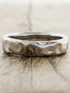 cation:Shown in platinum, polished finish
